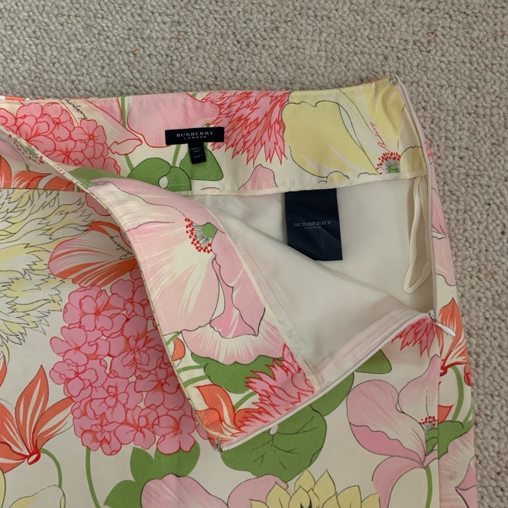 Burberry floral vintage skirt - Picture 3 of 6